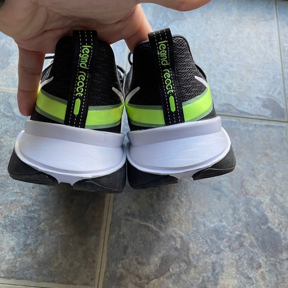 Nike Legend React Running Shoe 12 - Picture 2 of 6